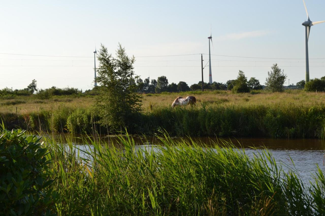 Ferienhaus Am Wasser Hinte Exterior photo