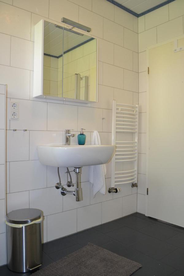 Ferienhaus Am Wasser Hinte Exterior photo